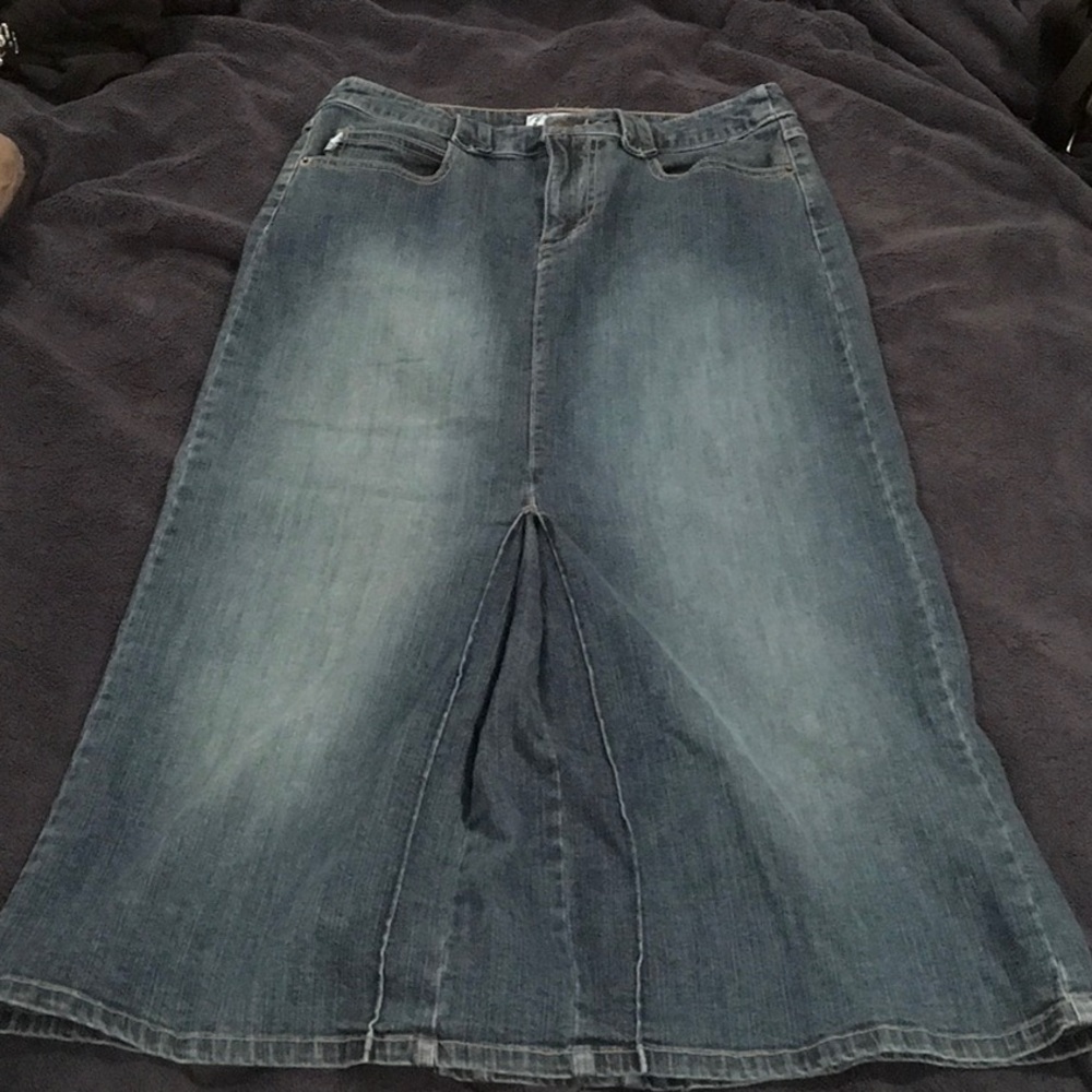 Women’s jean skirt